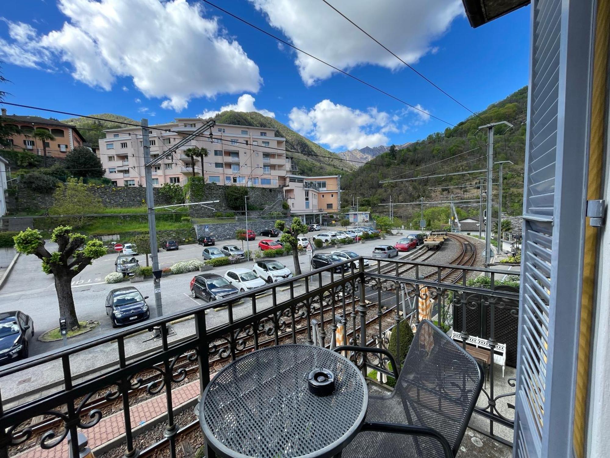 Ristorante Della Stazione Da Yanelo Bed & Breakfast Intragna Exterior photo